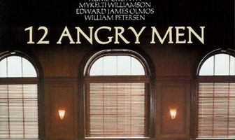 12 разгневанных мужчин