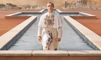 Молодой Папа