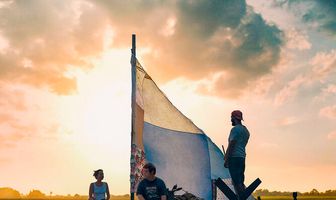 Арахисовый сокол